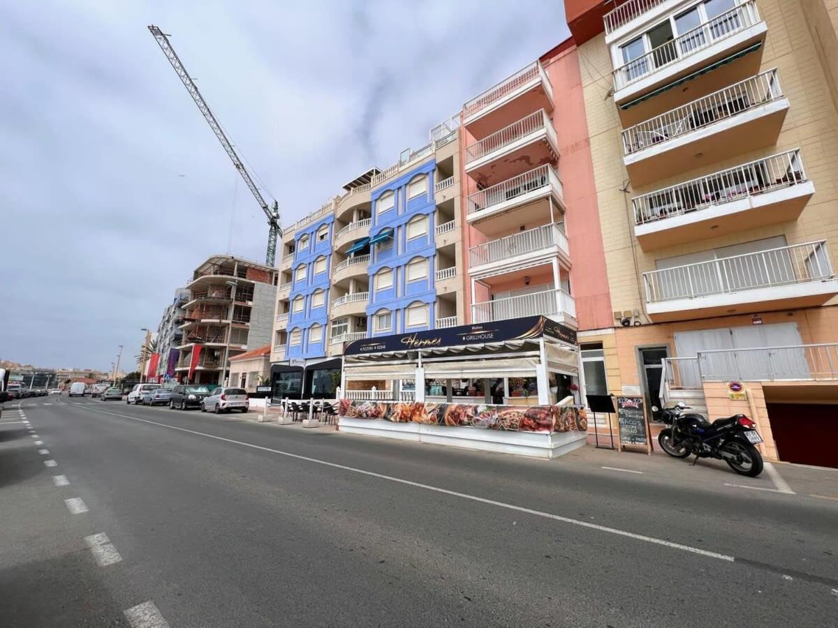 Welcoming Seafront Apartment Tv15 Torrevieja Exterior foto